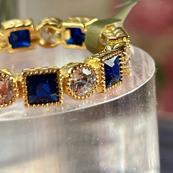 Blue/white SAPPHIRE 14k Blue/white Yellow gold on Silver Ring. 6 - Picture 10 of 12